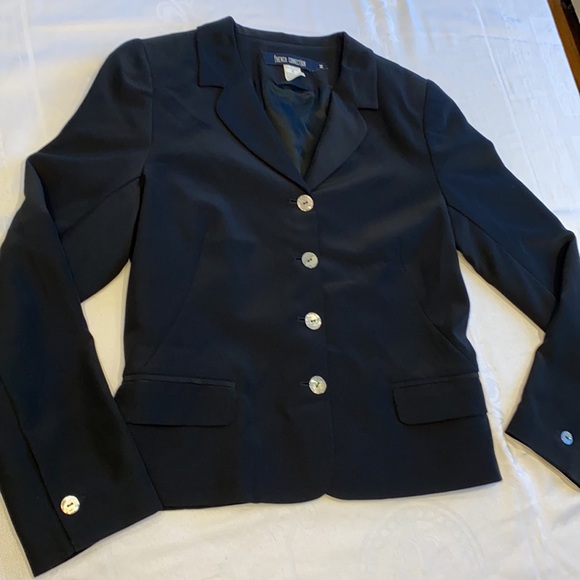 Black Blazer. French Connection tailored four button blazer. Lined. Size Medium. - Picture 3 of 5